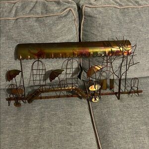 Metal Wall Art Sculpture with Umbrella Design